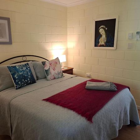 J & Ella'S Holiday House - 1 Bedroom, 1 Bathroom Home كوكتاون المظهر الخارجي الصورة
